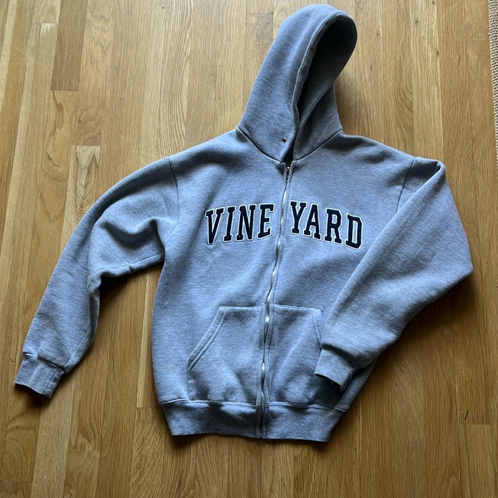 Grey fleece hoody “Vineyard” vintage from Marthas Vineyard